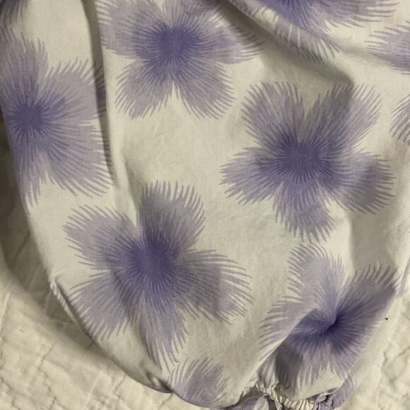 Levi’s Purple Floral Off the Shoulder Crop size Large - Picture 7 of 13